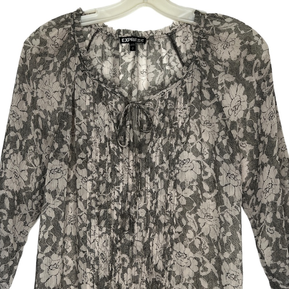Express Top - Picture 2 of 6